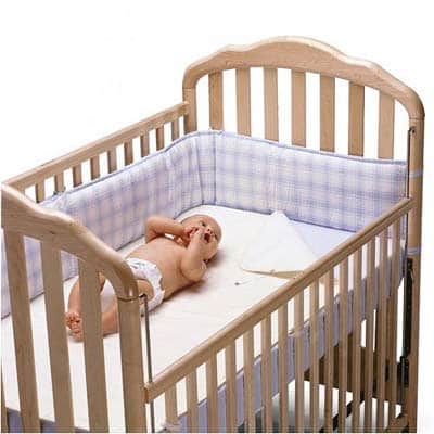 Amenager La Chambre De Bebe Avec Un Lit A Barreauxmobilier Bebe